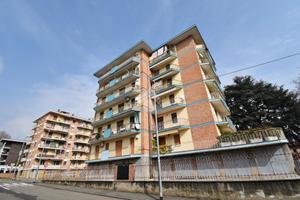 4 LOCALI A IVREA