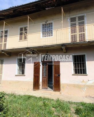 CASA INDIPENDENTE CON GIARDINO PRIVATO A BIELLA!
