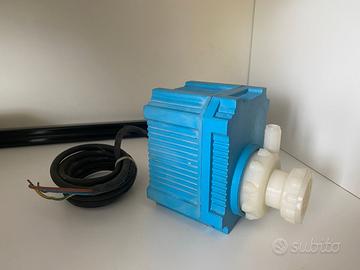 Pompa dell'acqua per segare pietra