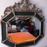 Specchiera in legno laccato verde inglese e arge