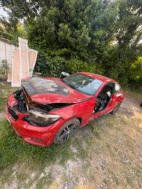 ricambi bmw 220 f22 2019 incendiata avanti..