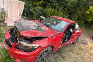 ricambi bmw 220 f22 2019 incendiata avanti..