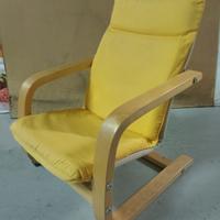 Poltroncina  in legno 