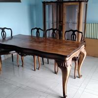 Tavolo e sedie Chippendale 