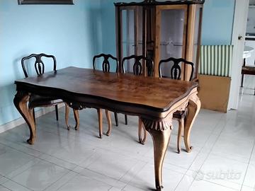 Tavolo e sedie Chippendale 