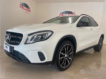 MERCEDES GLA 200d AUTOMATIC SPORT NIGHT EDITION – 