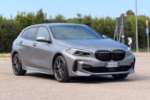 Bmw 116 116d 5p. Msport
