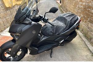 scooter 300 XMAX