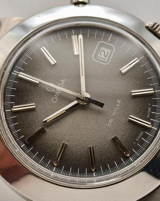 Omega Genève Chronostop 146.012 Smoke Dial