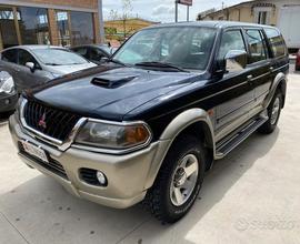 MITSUBISHI Pajero Sport Con Gancio Traino