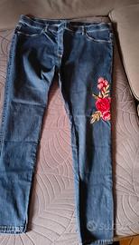 Jeans morbidi con fiore xxxl 