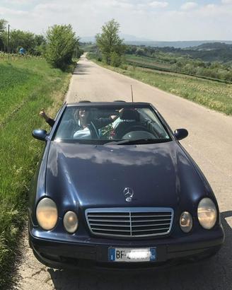 Mercedes clk  230 cabrio da riparare o per ricambi