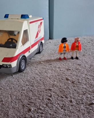 Ambulanza Playmobil