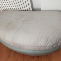 Divanetto particolare