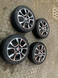 Pneumatici invernali 225/45 R17 + cerchi in lega