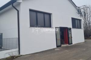 Capannone con Ufficio a Rovigo, investimento in Zo