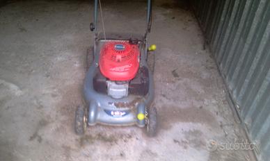 rasaerba honda trazionato