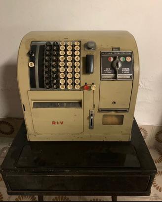 Registratore di cassa RIV risalente al 1948