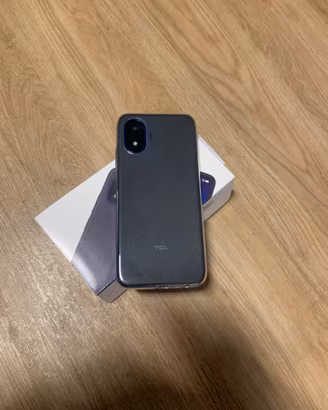 TCL K70 64GB (12GB RAM) - pari al nuovo