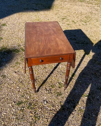 tavolino inglese in noce