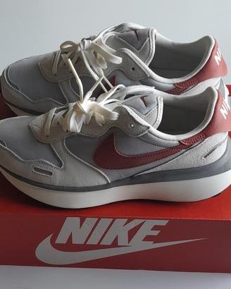 Scarpe Nike Phoenix Waffle nuove misura 42