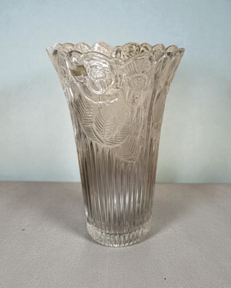 Vaso in cristallo spesso decorato – molto pesante