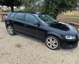 AUDI A3 2ª serie 1.6 TDI 105 CV AMBITION 5p NERA