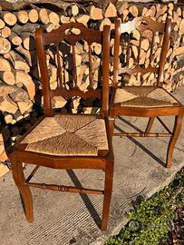 Coppia di sedie antiche