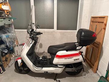 NIU NGT - 2020 (batterie panasonic)