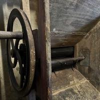 pigiatrice a mano in legno