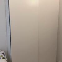 IKEA: Armadio con Ante Scorrevoli