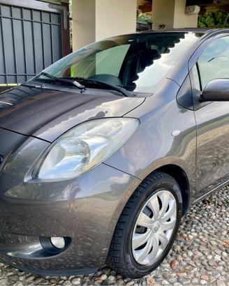 Toyota Yaris 1.3 Navi *UNICO PROPRIETARIO*
