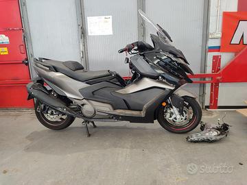 Kymco AK 550 2023 premium incidentato