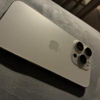 Apple Iphone 15 pro 512gb ancora in garanzia