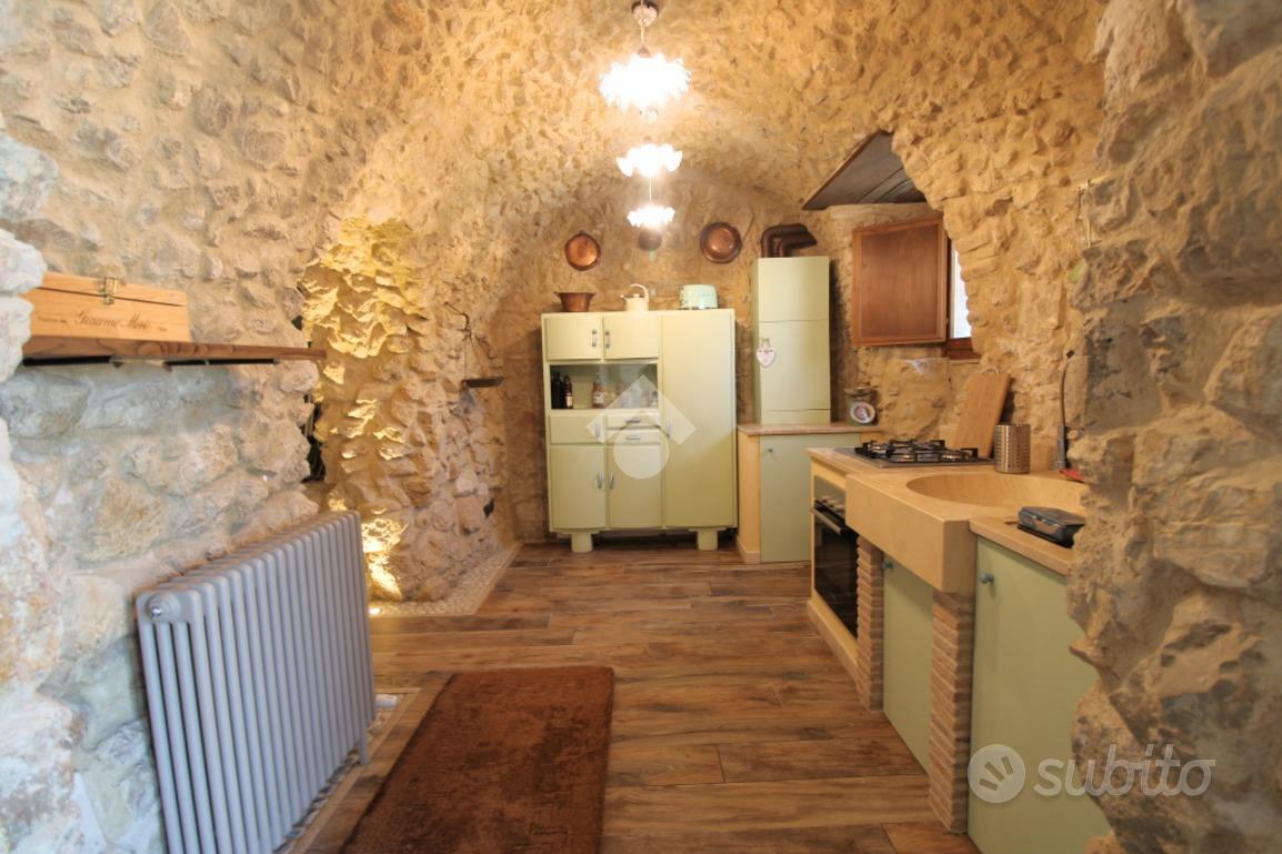 Appartamento – Poggio Catino, Catino - Vista 3