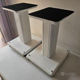 Stand per casse diffusori