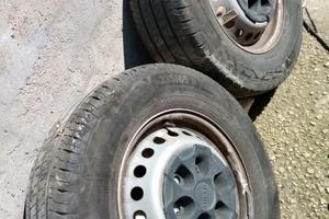 Gomme e cerchi Iveco Daily 2024 ultimo modello 35s