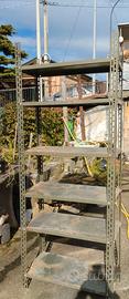 Scaffalatura in ferro