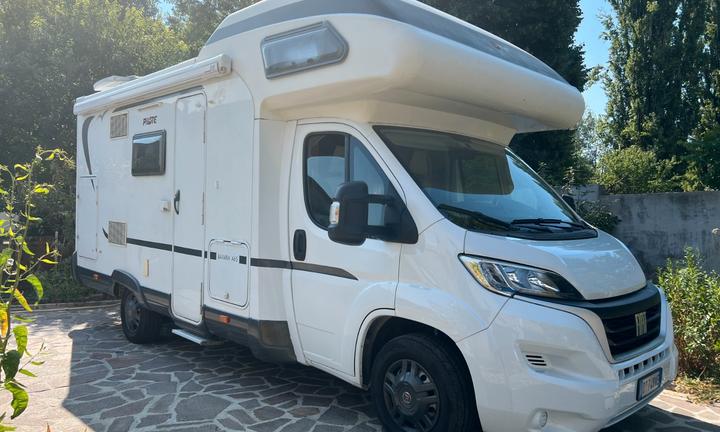 CAMPER Bavaria A650 PILOTE MANSARDATO