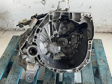 CAMBIO MANUALE COMPLETO NISSAN Qashqai Serie 32010
