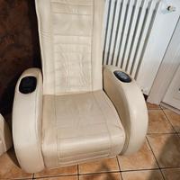 POLTRONA MASSAGGIANTE + MASSAGGIO GAMBE E PIEDI
