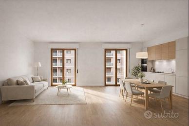 Quadrilocale ristrutturato con box