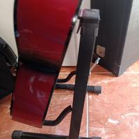 Chitarra per bambini con piedistallo