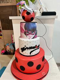 Torta scenografica in gomma eva