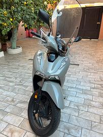 Honda Sh 125 Grigio Finanza.