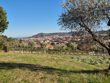Terreno Agricolo San Bartolo- vista città e mare