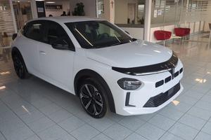 Lancia Ypsilon Hybrid e-DCT