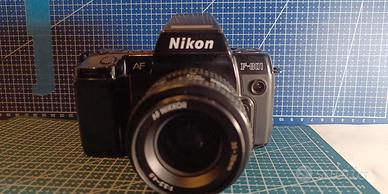 Macchina fotografica analogica Nikon