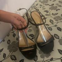Scarpe nere con il tacco