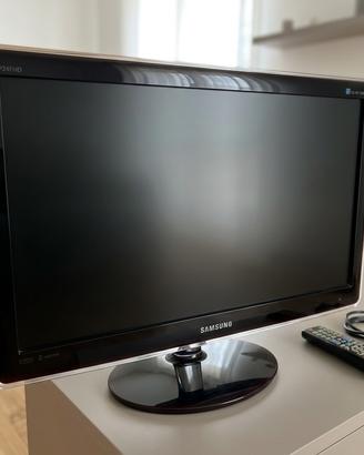 Samsung P24FHD 24” Full HD TV Monitor
